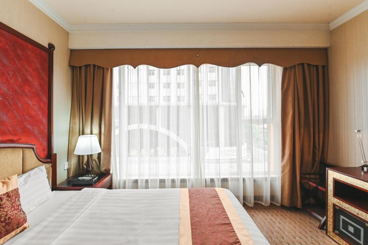 Royal Plaza Hotel 広州 エクステリア 写真