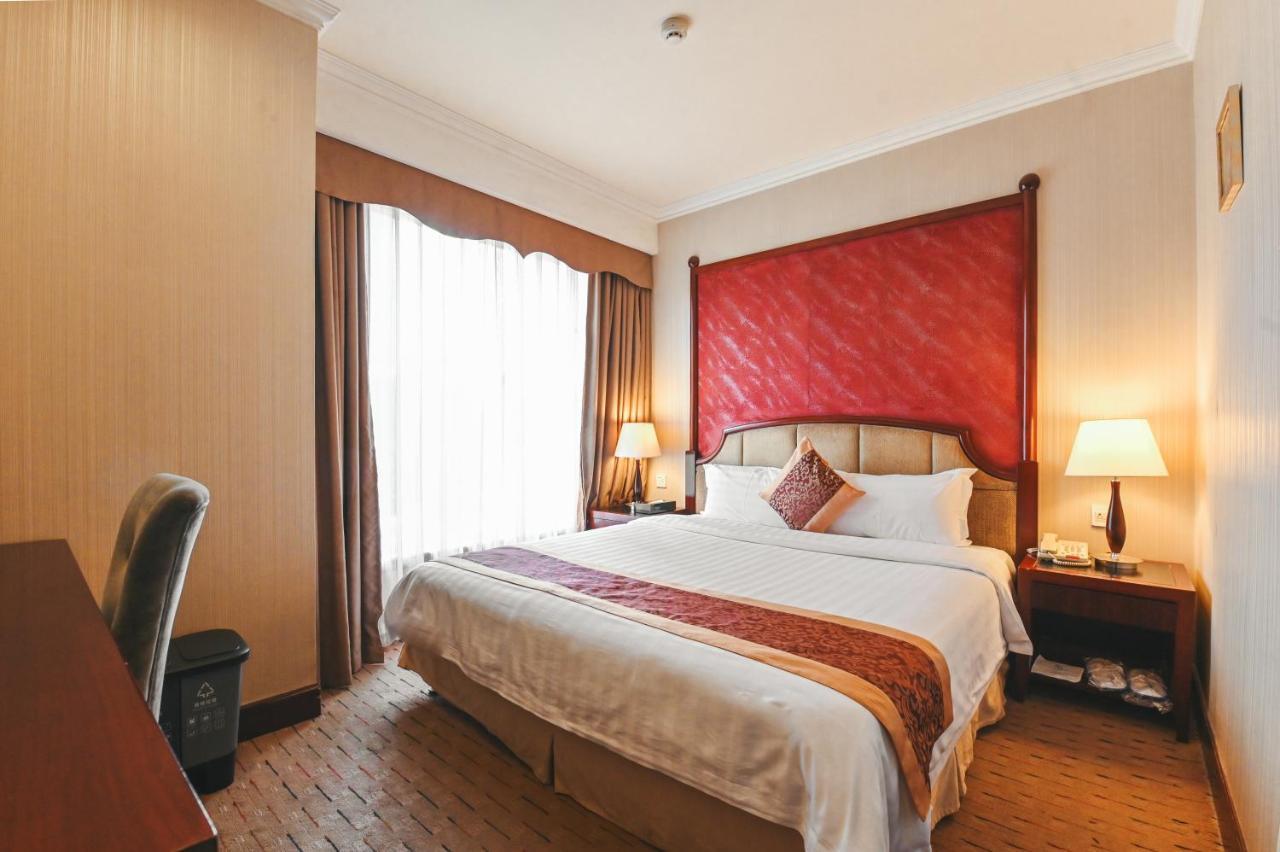 Royal Plaza Hotel 広州 エクステリア 写真